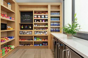 Hampton Inn & Suites San Mateo-San Francisco Airport