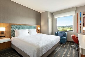 Hampton Inn & Suites San Mateo-San Francisco Airport