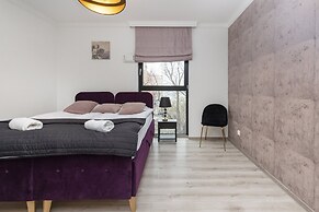 Winter's Residence Apartment by Renters