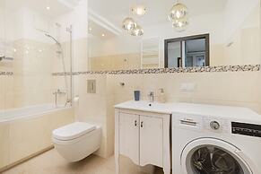 Winter's Residence Apartment by Renters