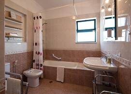 Casa Josephine by Portucasa