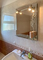 Casa Josephine by Portucasa