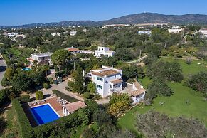 Casa Josephine by Portucasa