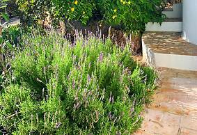 Casa Josephine by Portucasa