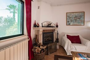 Casa Josephine by Portucasa