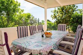 Casa Josephine by Portucasa