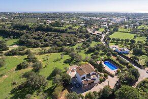 Casa Josephine by Portucasa