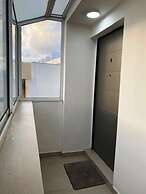 Seafront Penthouse Triplex- Roof Terrace & Hot Tub