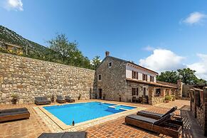 Pool Villa Cupido