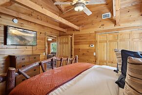 The Cowboy Way Cabin 4 Bedroom Cabin by RedAwning
