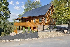 The Cowboy Way Cabin 4 Bedroom Cabin by RedAwning