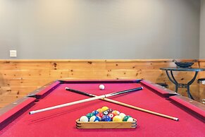 The Cowboy Way Cabin 4 Bedroom Cabin by RedAwning