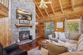 The Cowboy Way Cabin 4 Bedroom Cabin by RedAwning