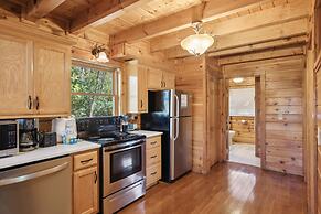 The Cowboy Way Cabin 4 Bedroom Cabin by RedAwning