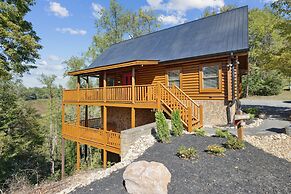 The Cowboy Way Cabin 4 Bedroom Cabin by RedAwning