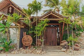 Aloha Village Hotel