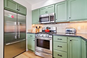 Slopeside In Okemo - Beautifully Renovated Spacious Family Townhouse 3