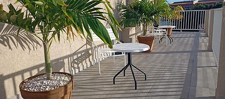 1-bed Self Contained Apartment in Noord With Pool