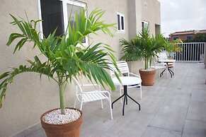 1-bed Self Contained Apartment in Noord With Pool