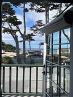 Carmel Beach Hotel