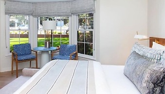 Carmel Beach Hotel