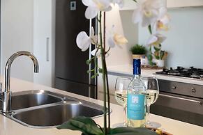 Exec Family Suite w River Views