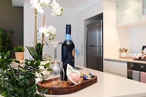 Exec Family Suite w River Views