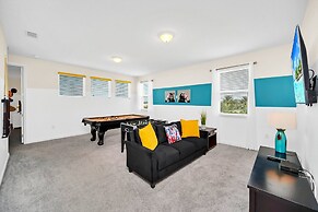 Stunning Villa With Themed Room's and Game Room, Right Across From the