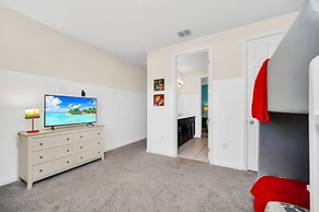 Stunning Villa With Themed Room's and Game Room, Right Across From the