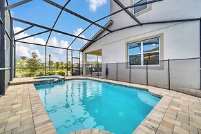 Stunning Villa With Themed Room's and Game Room, Right Across From the