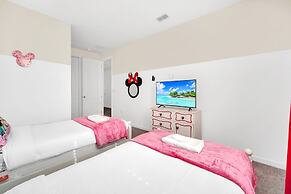 Stunning Villa With Themed Room's and Game Room, Right Across From the