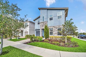 Stunning Villa With Themed Room's and Game Room, Right Across From the