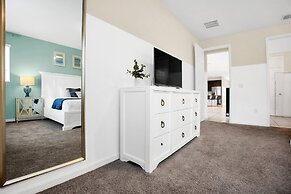 Stunning Villa With Themed Room's and Game Room, Right Across From the