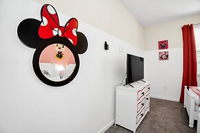 Stunning Villa With Themed Room's and Game Room, Right Across From the