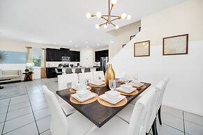 Stunning Villa With Themed Room's and Game Room, Right Across From the