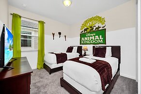 Stunning Villa With Themed Room's and Game Room, Right Across From the