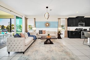 Stunning Villa With Themed Room's and Game Room, Right Across From the