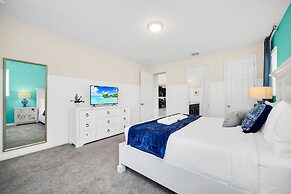 Stunning Villa With Themed Room's and Game Room, Right Across From the