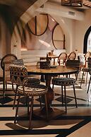 Bur Dera A Boutique Luxury Hotel