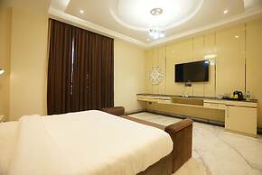 Lime Tree Hotels & Banquet Greater Noida