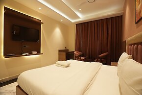 Lime Tree Hotels & Banquet Greater Noida