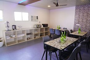 Lime Tree Hotel The Pulkit