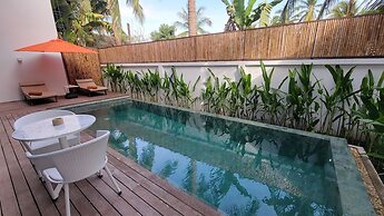 WAKA VILLA Private Resort & Spa 16 + Adults Only