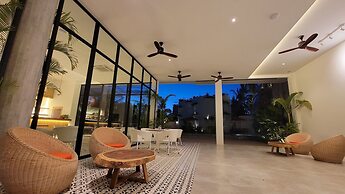 WAKA VILLA Private Resort & Spa 16 + Adults Only