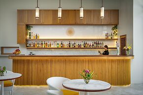 WAKA VILLA Private Resort & Spa 16 + Adults Only