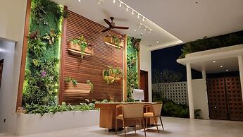 WAKA VILLA Private Resort & Spa 16 + Adults Only