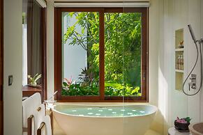 WAKA VILLA Private Resort & Spa 16 + Adults Only