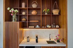 WAKA VILLA Private Resort & Spa 16 + Adults Only