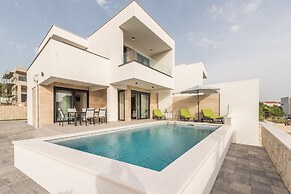 Luxury villas Joy