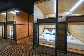 CHORS like a hotel - Hostel